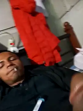 Snapshot of Akonam3000 chatting on November 30, 2025, 12:28 pm Akonam3000 online show from November 30, 2025, 12:28 pm