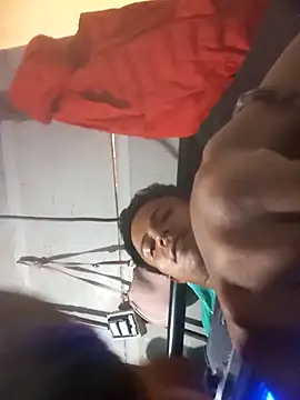 Snapshot of Akonam3000 chatting on October 28, 2025, 11:03 pm Akonam3000 online show from October 28, 2025, 11:03 pm