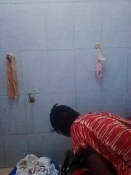 LOVELY-2BERRY online show from April 18, 2026, 9:44 am