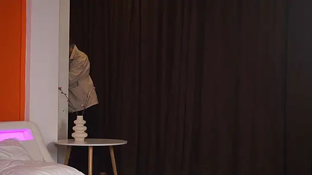 Snapshot of LovingBlondie chatting on February 28, 2026, 4:56 am LovingBlondie online show from February 28, 2026, 4:56 am