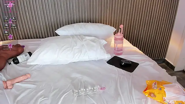 Nicolee20 online show from March 10, 2025, 2:48 pm