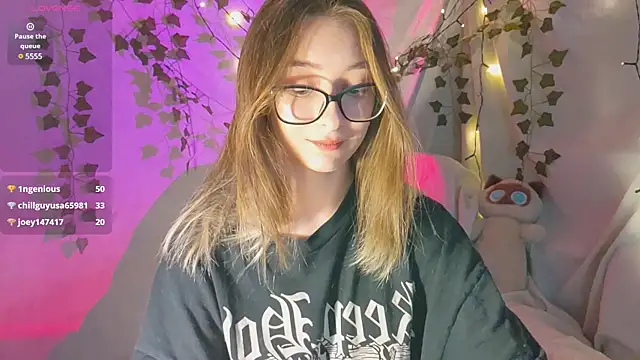 monlight  dana online show from December 6, 2024, 3:06 pm