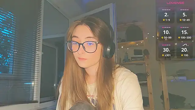 monlight  dana online show from September 14, 2025, 5:02 pm