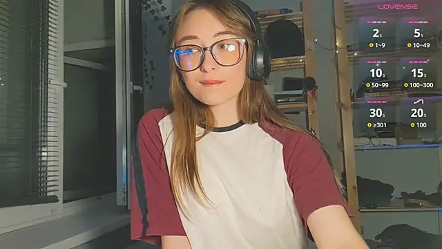 monlight  dana online show from September 22, 2025, 9:32 pm