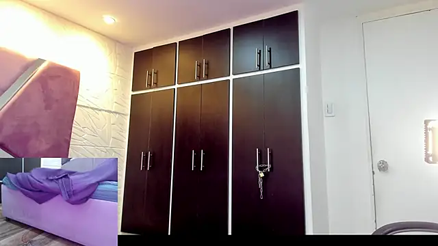 Charlotte Ice1 online show from September 29, 2025, 3:50 pm