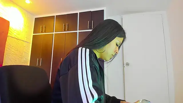 Charlotte Ice1 online show from March 14, 2025, 3:58 pm