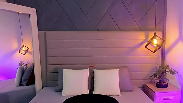 LadyLuminary online show from October 16, 2025, 8:17 pm