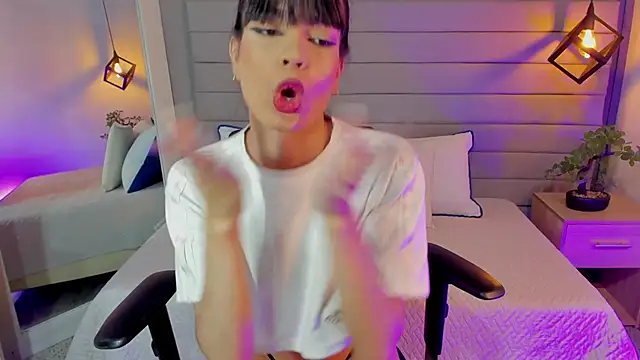 LadyLuminary online show from October 6, 2025, 7:36 pm