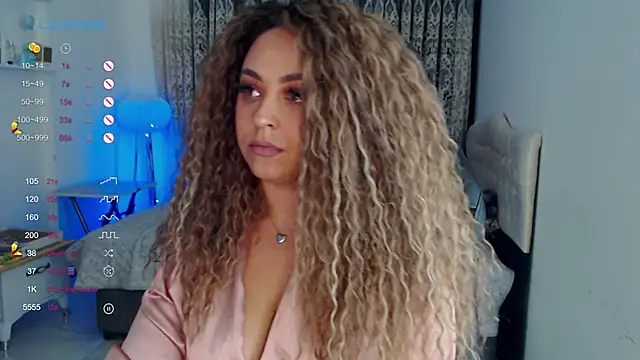  Just a queen 3 online show from December 21, 2025, 4:52 pm