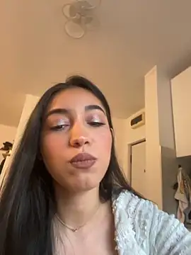 Amy Sin online show from October 3, 2025, 2:40 pm