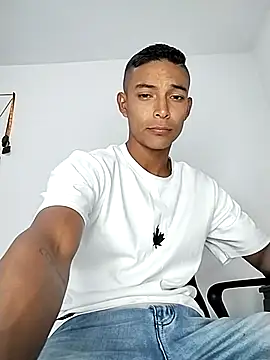 Demiansteven2 online show from September 15, 2025, 7:25 pm