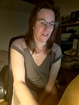 SpiceLea online show from February 7, 2025, 6:02 pm