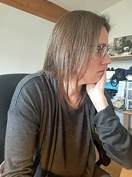 SpiceLea online show from February 27, 2025, 12:23 pm