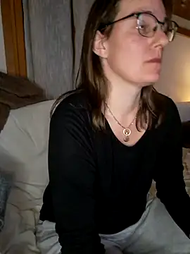 SpiceLea online show from January 24, 2025, 9:47 pm