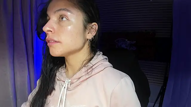 rosse 2504 online show from October 22, 2025, 5:01 pm