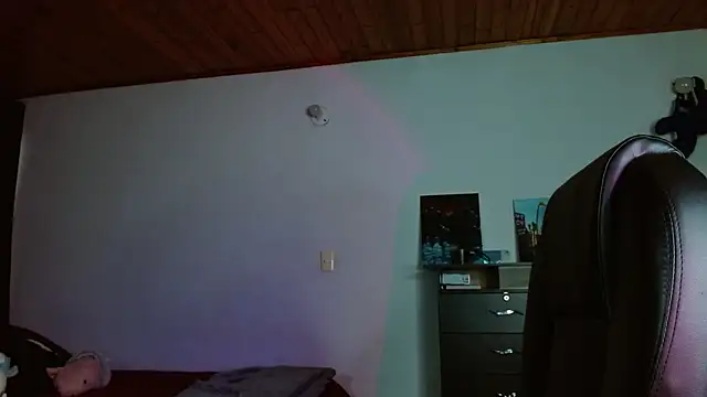 Ary Pieerce online show from November 26, 2025, 10:54 pm