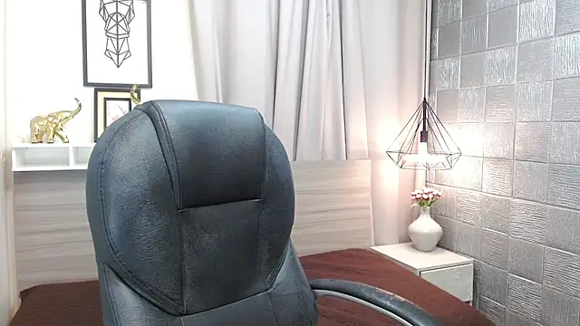 Alan Cute18 online show from February 20, 2026, 1:24 pm