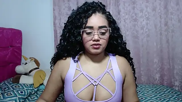 Snapshot of kiara_milf_ chatting on November 8, 2025, 11:30 pm kiara milf online show from November 8, 2025, 11:30 pm