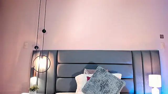 AlissaNix online show from October 7, 2025, 11:50 pm