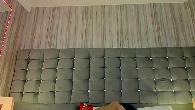 Poacahontasfg online show from December 21, 2025, 4:03 am