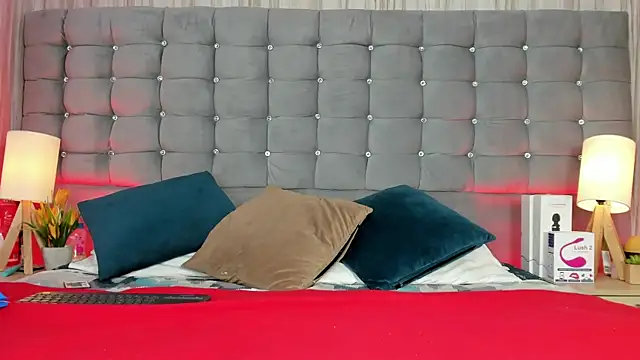 Poacahontasfg online show from September 28, 2025, 4:08 am