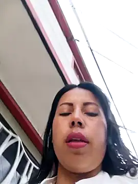  andrea30 online show from November 6, 2025, 11:14 am