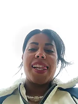  andrea30 online show from March 6, 2026, 12:00 pm