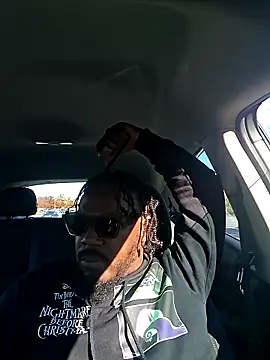 Snapshot of MRHANDSOME3800 chatting on October 20, 2025, 7:47 pm MRHANDSOME3800 online show from October 20, 2025, 7:47 pm