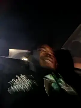 Snapshot of MRHANDSOME3800 chatting on October 28, 2025, 4:02 am MRHANDSOME3800 online show from October 28, 2025, 4:02 am