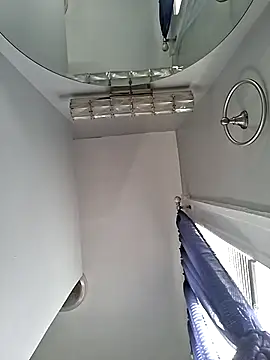 Snapshot of MRHANDSOME3800 chatting on November 17, 2025, 2:32 pm MRHANDSOME3800 online show from November 17, 2025, 2:32 pm