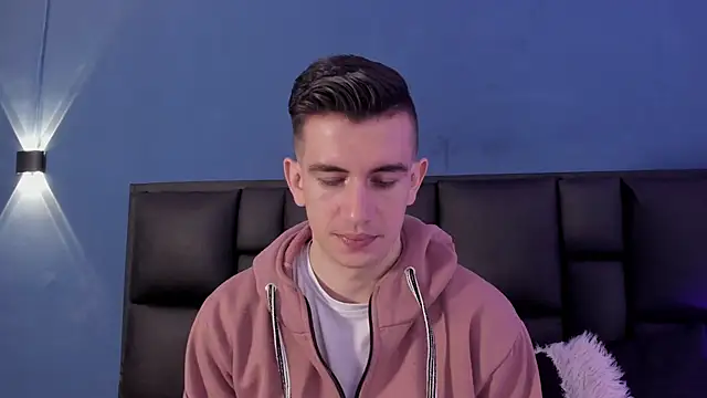 MikaelSlow online show from October 1, 2025, 3:55 am