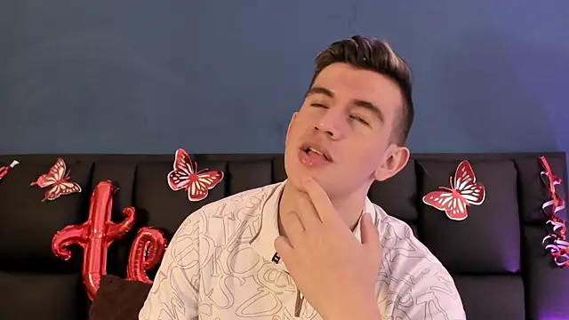 MikaelSlow online show from February 15, 2026, 3:29 am