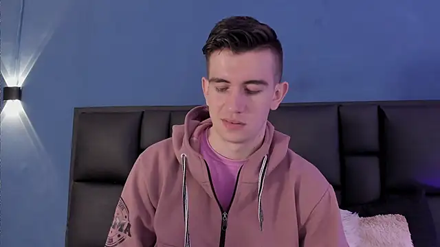 MikaelSlow online show from September 20, 2025, 3:55 am