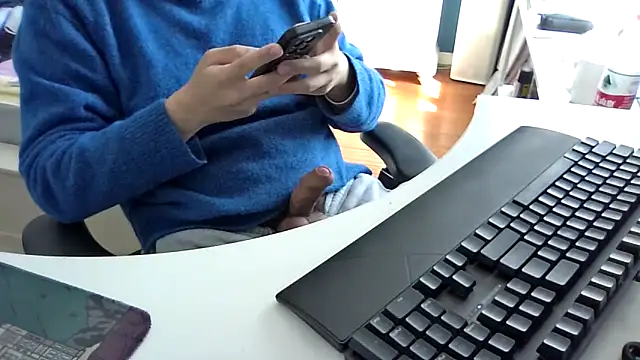 big-pig online show from February 16, 2025, 4:42 am