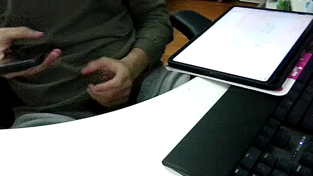 big-pig online show from March 29, 2026, 11:12 am