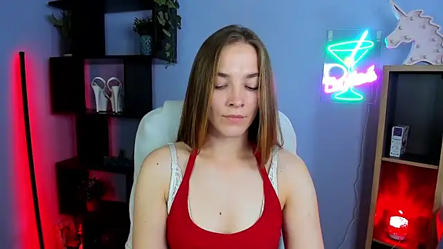 kenzie x online show from September 29, 2025, 6:42 am