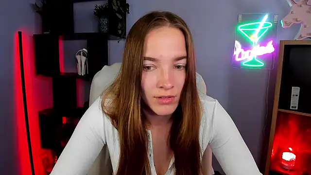 kenzie x online show from October 7, 2025, 6:36 am