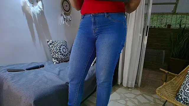 MarilynDavies online show from March 20, 2025, 4:09 pm