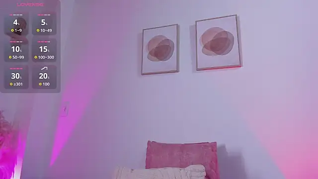 Mia 222 online show from September 30, 2025, 10:43 am