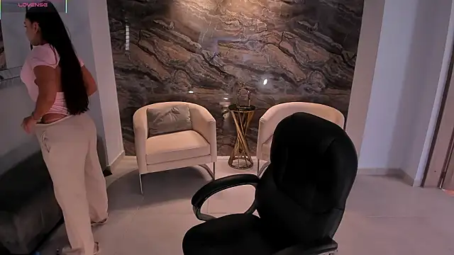 Snapshot of AngelicaVega chatting on March 1, 2026, 5:02 pm AngelicaVega online show from March 1, 2026, 5:02 pm