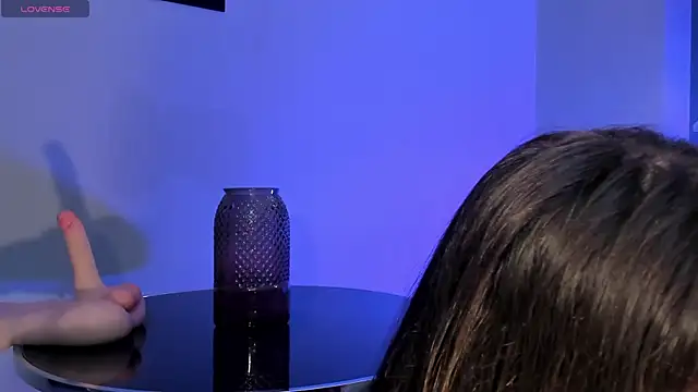 DonnaStonne online show from March 8, 2025, 4:01 am