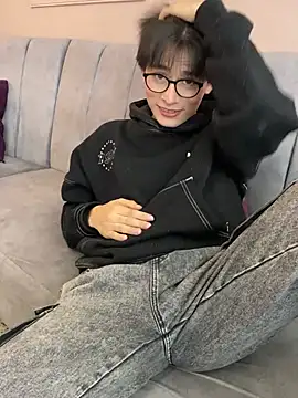 cherryy boy online show from June 6, 2026, 12:16 am