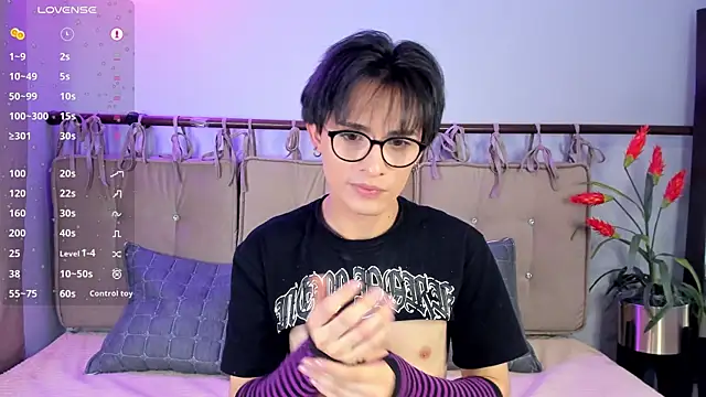 cherryy boy online show from July 7, 2026, 10:35 pm