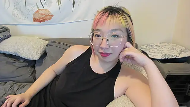 luxgray online show from December 18, 2024, 2:32 am