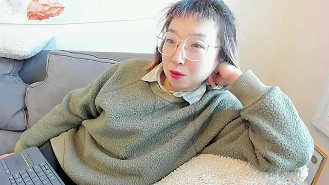 luxgray online show from March 10, 2025, 8:01 pm