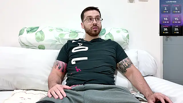 JayXCee Official online show from March 8, 2025, 4:01 am