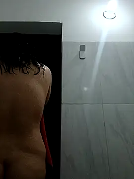 Liancy online show from March 6, 2026, 10:38 pm