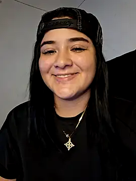 Liancy online show from March 7, 2025, 11:49 pm