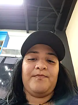 Liancy online show from March 9, 2025, 10:08 pm