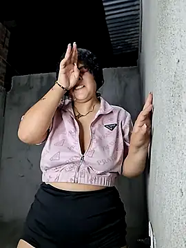 Liancy online show from September 26, 2025, 1:45 am